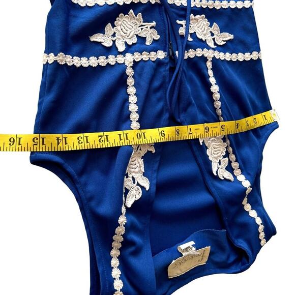 Frederick's of Hollywood RARE Women Size XS Embroidered Deep V-Neck Blue Whit - Picture 5 of 15